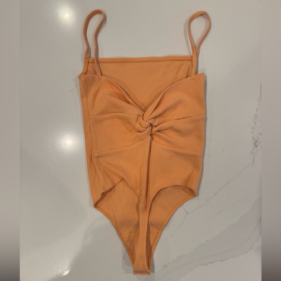 Abercrombie Body Suit Medium - Picture 2 of 3